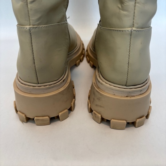 SCHUTZ womens Juany Eggshell Lug Sole side zip Combat & Moto Boots size 8.5 - Picture 6 of 14